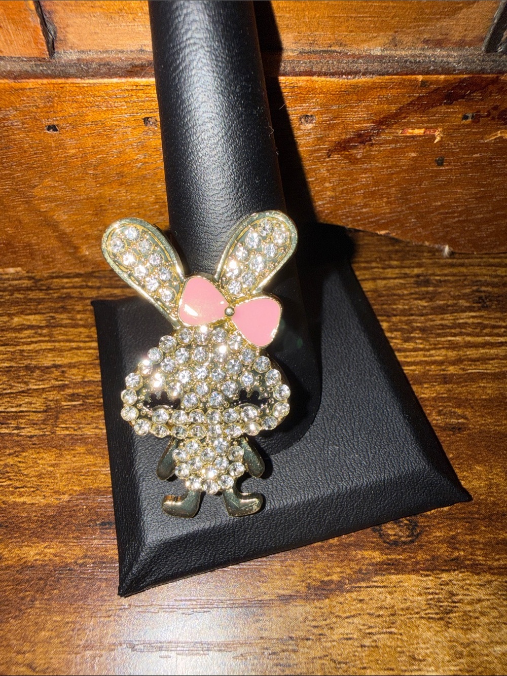 Sparkly Gold Tone Pave Rhinestone Bunny Brooch Pin 🎀 Pink Bow